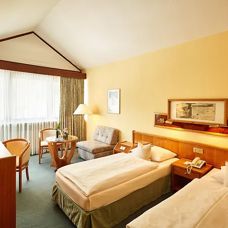Hotel Zugbruecke Grenzau Gmbh 4*