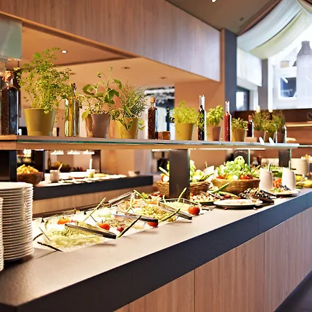 Hotel Zugbruecke Grenzau Gmbh 4*